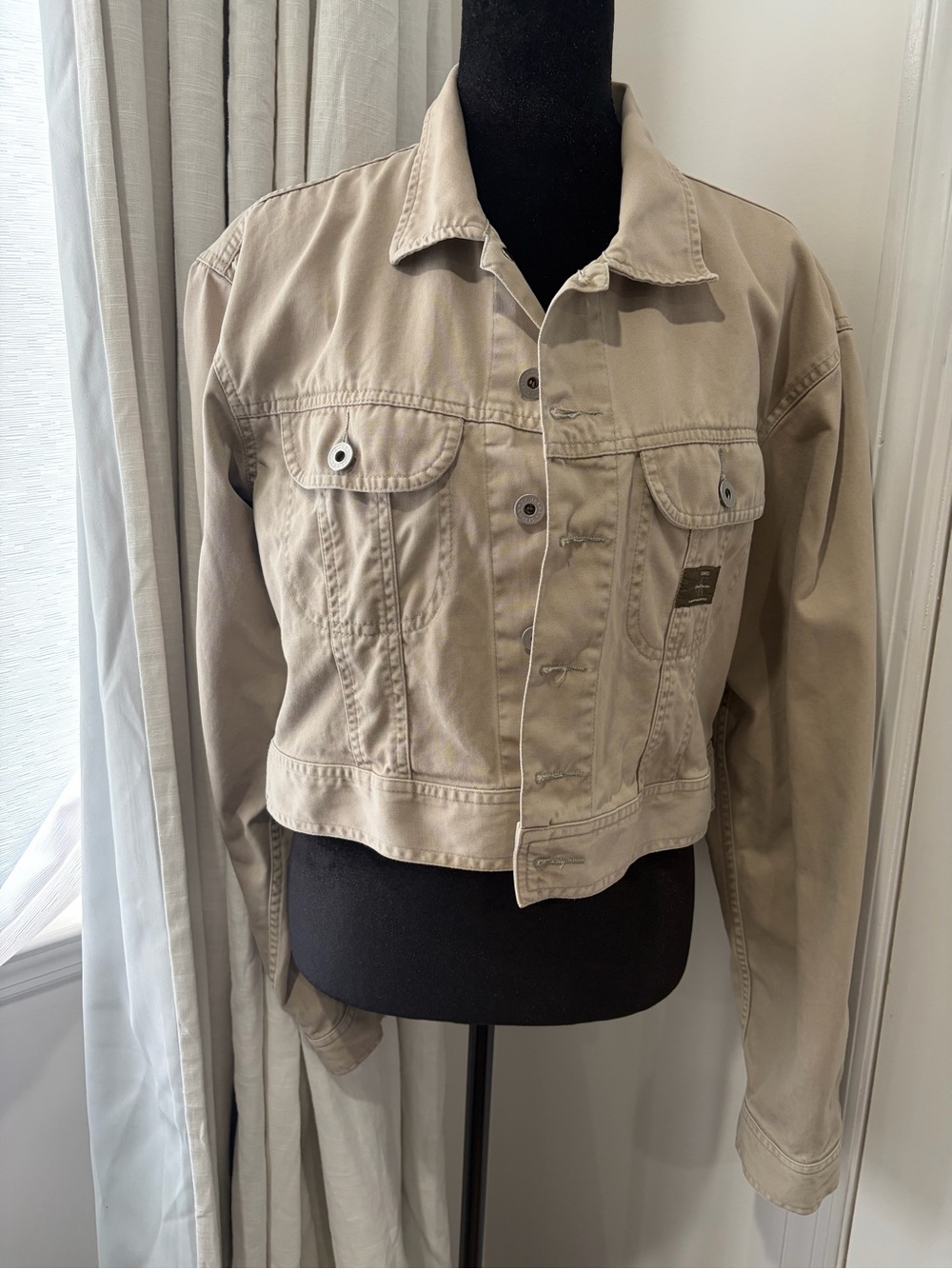 Calvin Klein Jeans Cropped Beige Denim Jacket